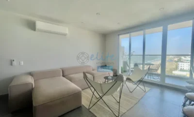 Penthouse de 3 Habitaciones Con jacuzzi y vista al mar